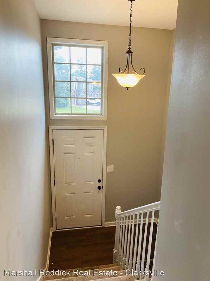 1727 Thistlewood Dr - Photo 2 of 11