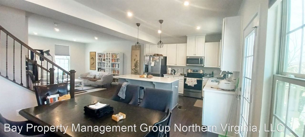 4504 Joseph Bristow Ln - Photo 2 of 23