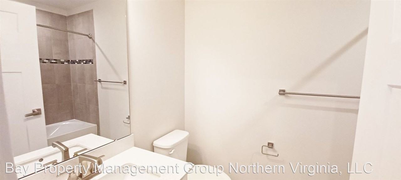 4504 Joseph Bristow Ln - Photo 3 of 23