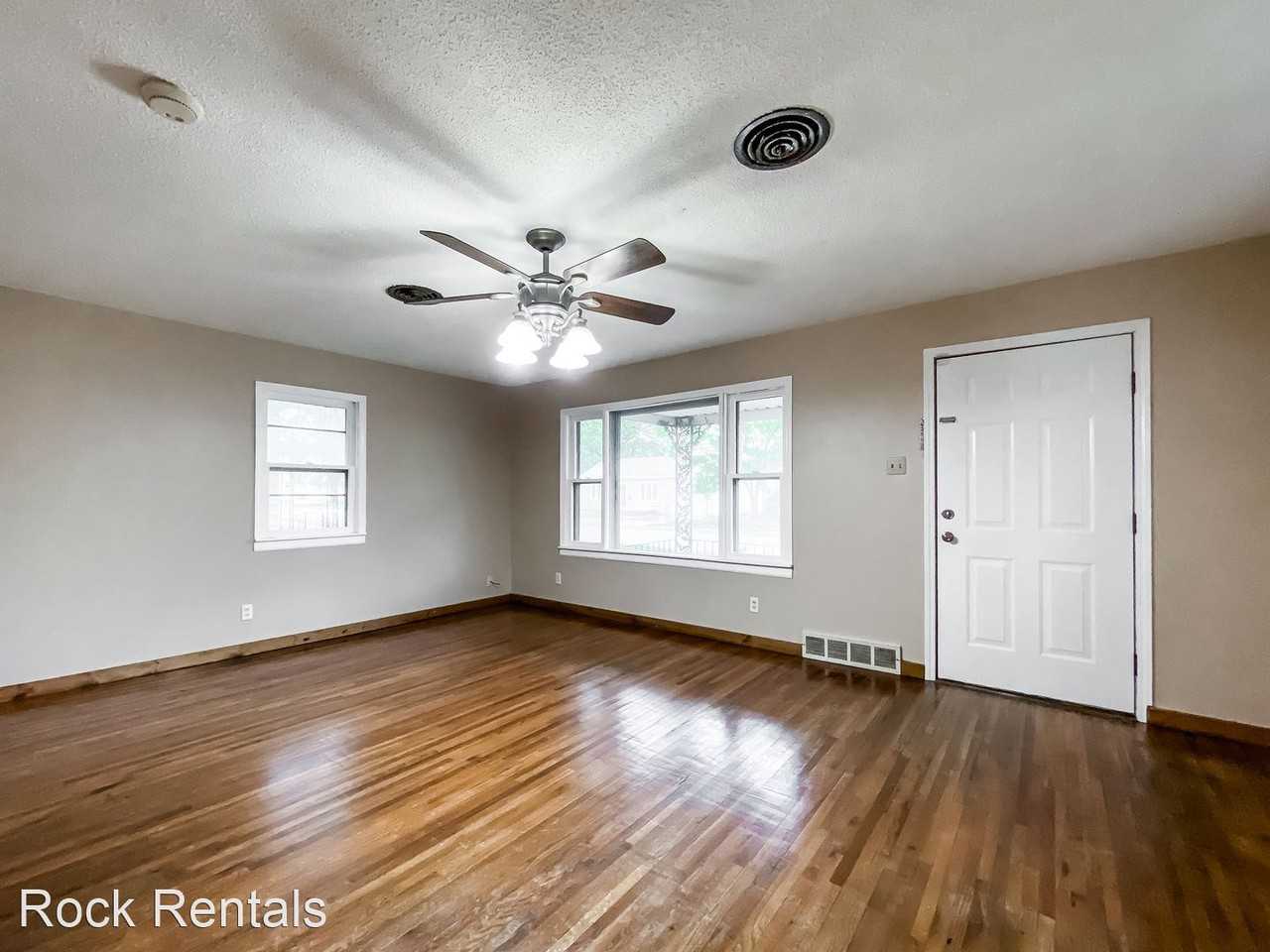 1415 Prairie St - Photo 3 of 15