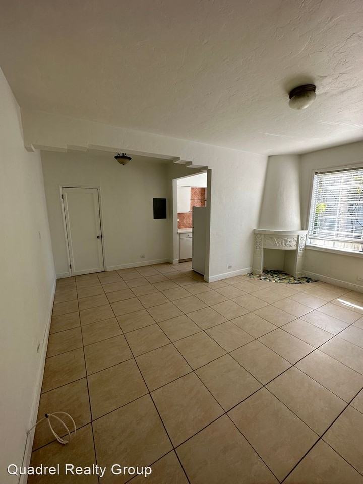 940 Jefferson Ave - Photo 3 of 14