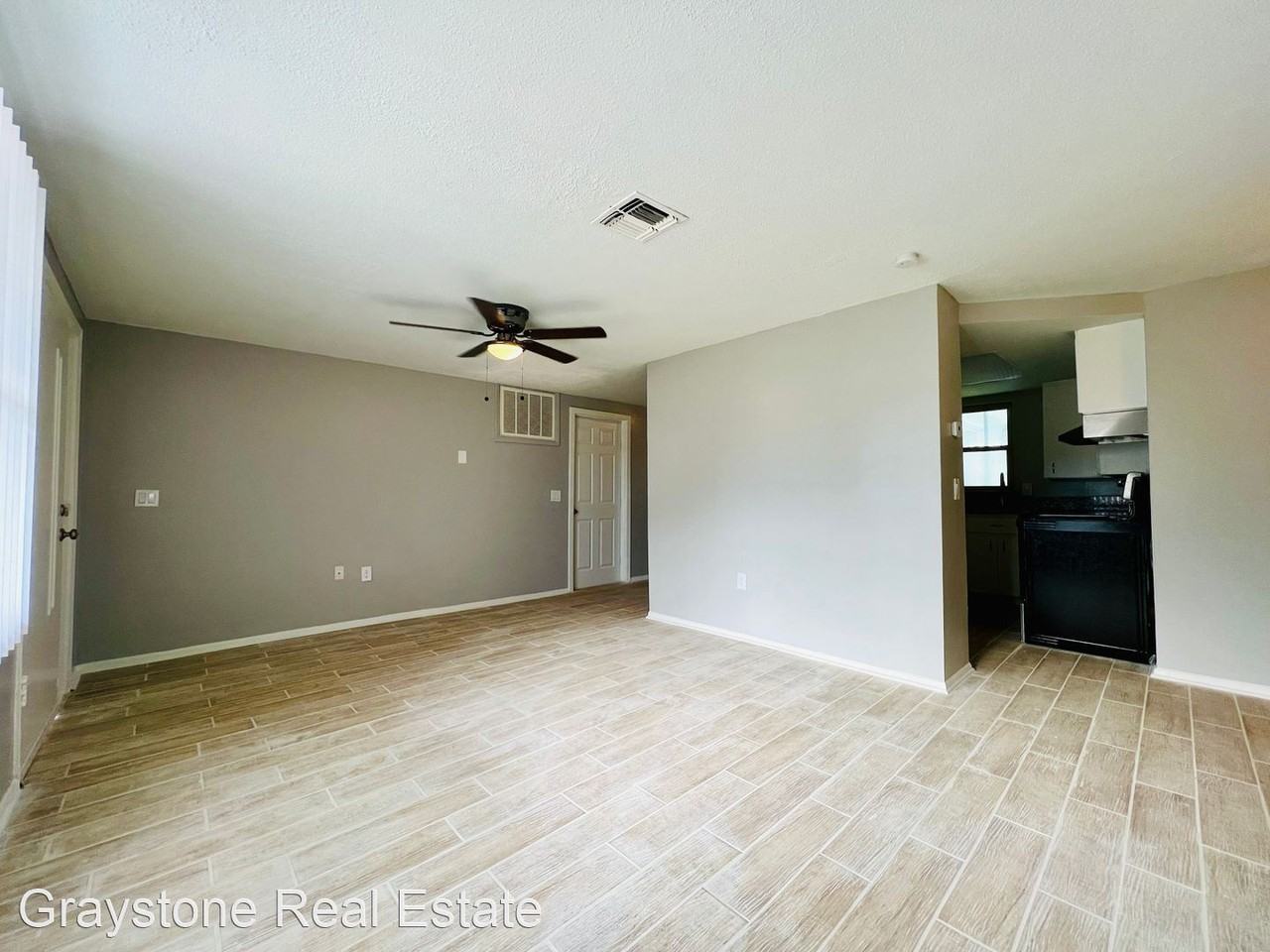 6421 Hyperion Dr - Photo 2 of 11