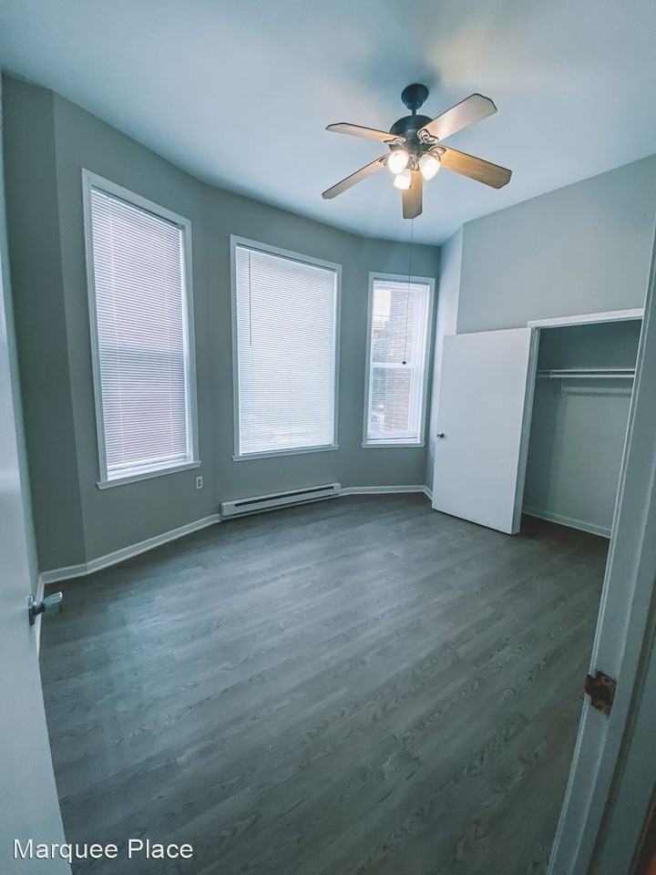 1425 W Kilbourn Ave - Photo 3 of 4