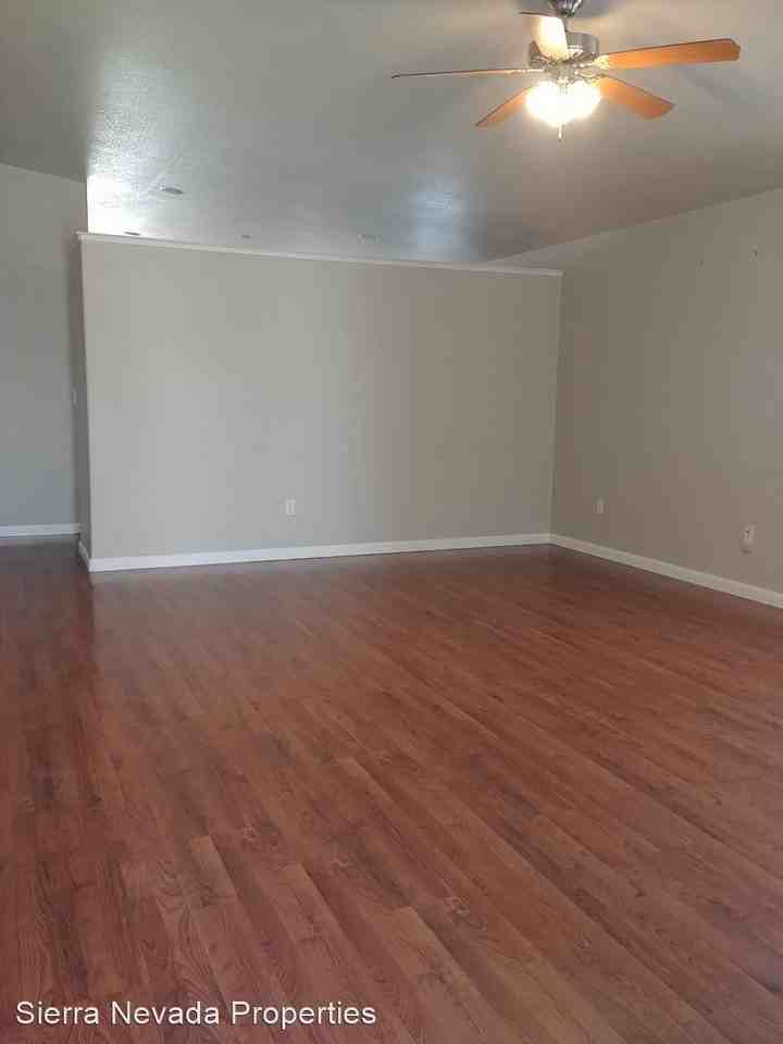 17616 Grand Valley Ct - Photo 2 of 21