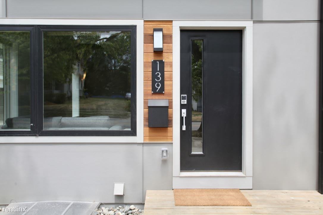 139 Hill St - Photo 2 of 10