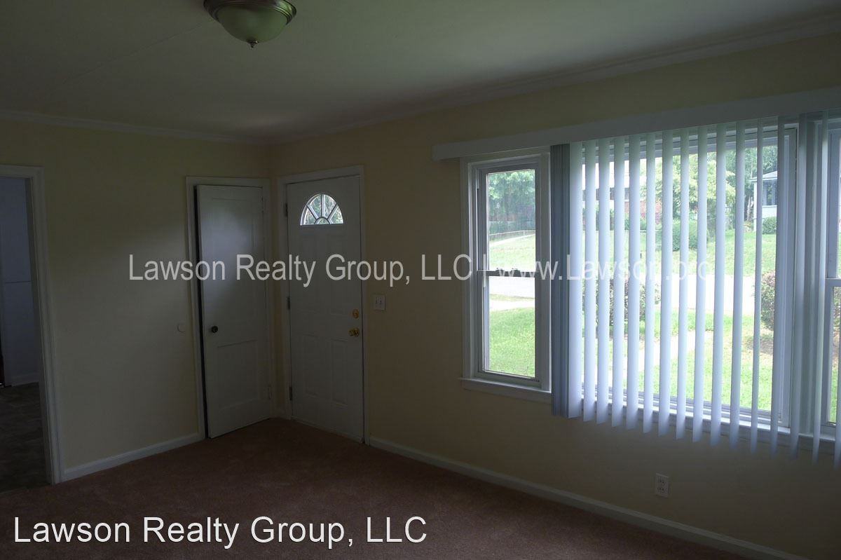 2916 Glenrose Ave Nw - Photo 3 of 13