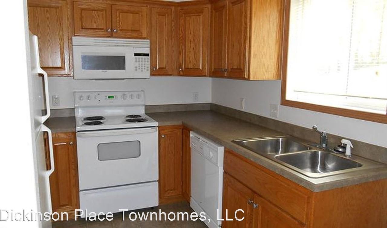 Dickinson Townhomes - Photo 3 of 5