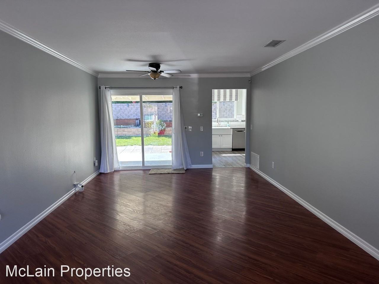 1477 Temple Heights Dr - Photo 2 of 27