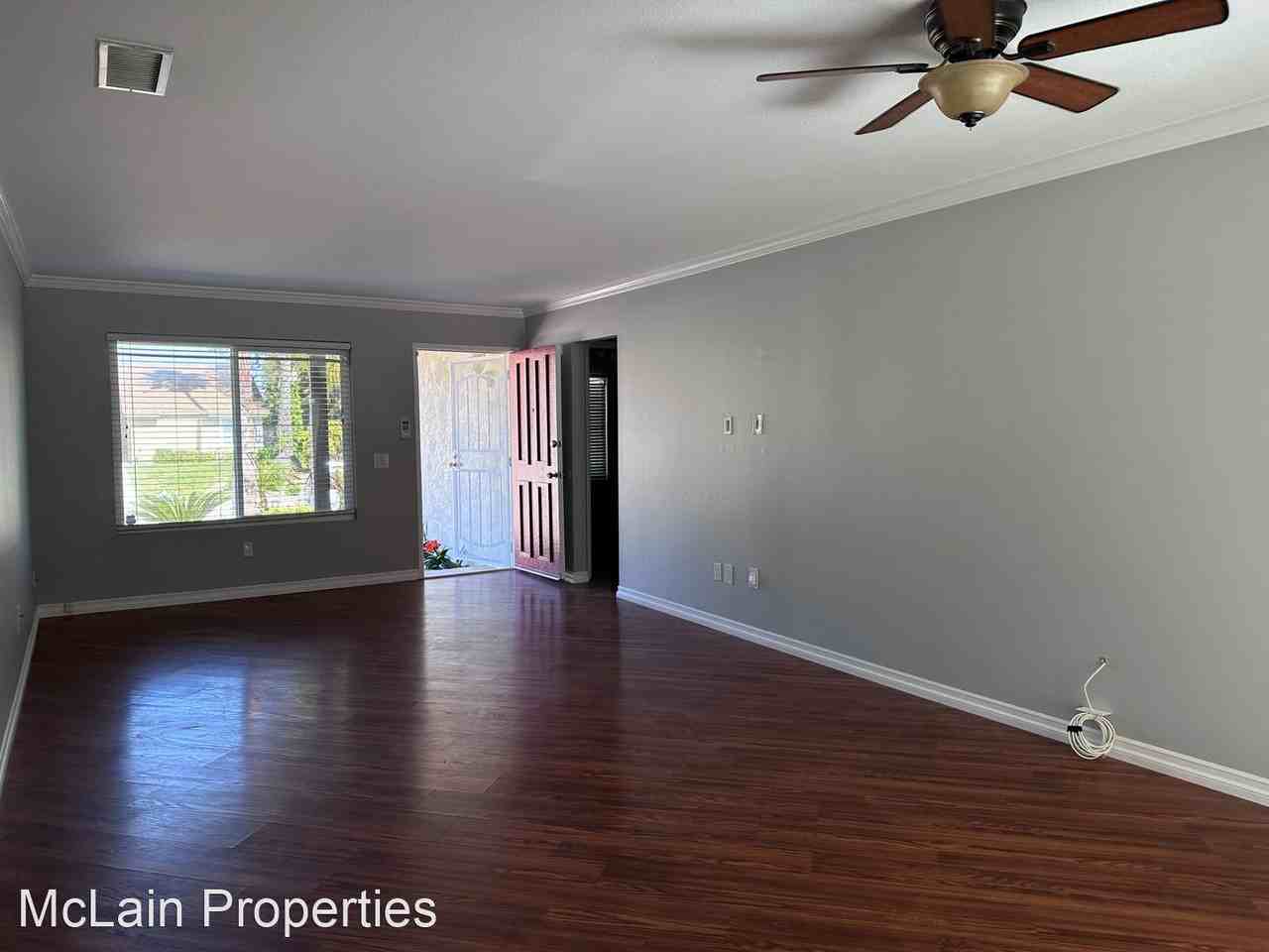 1477 Temple Heights Dr - Photo 3 of 27