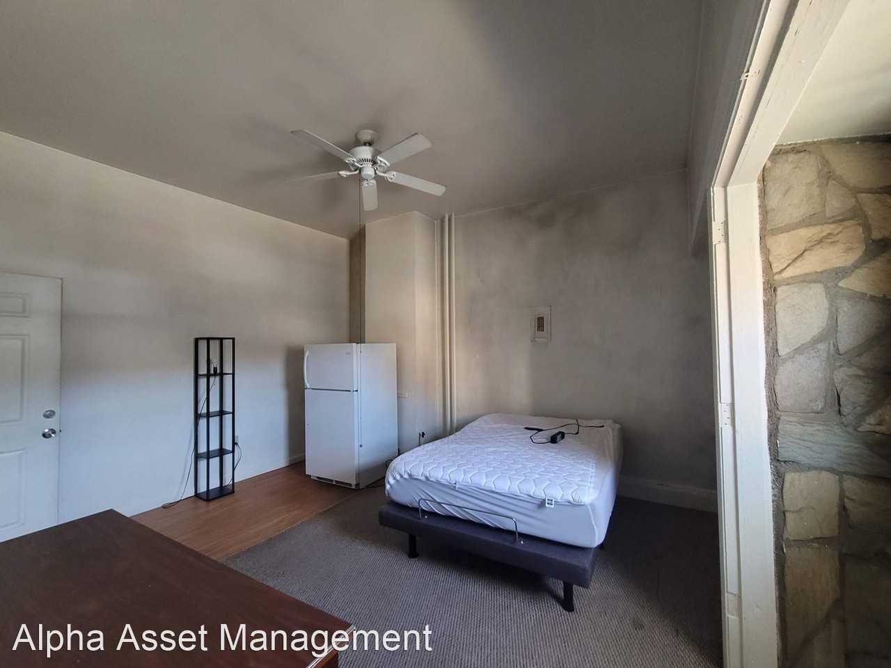 304 Helen St Fl 1 - Photo 2 of 3