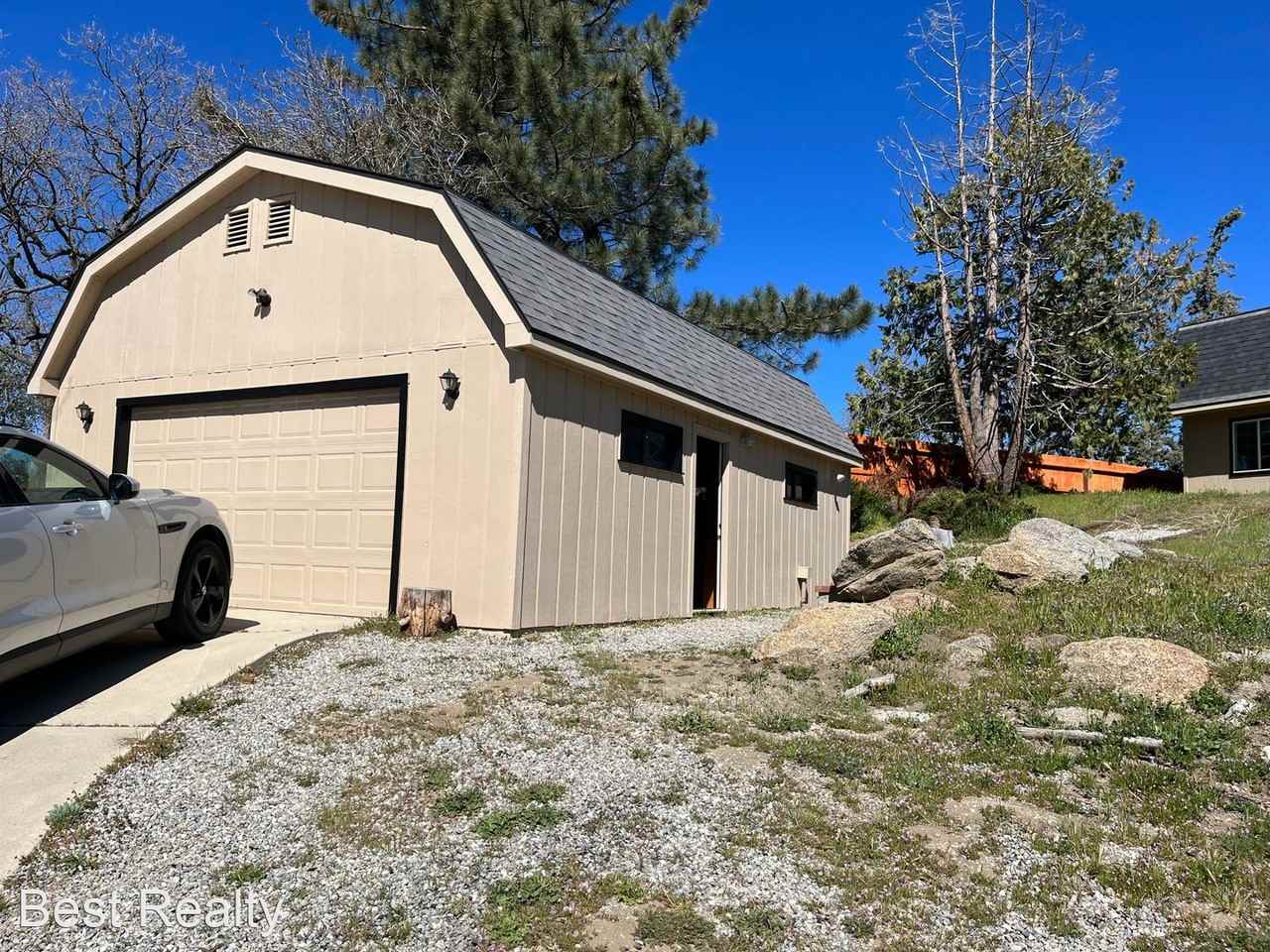 26521 Brian Pl - Photo 2 of 22