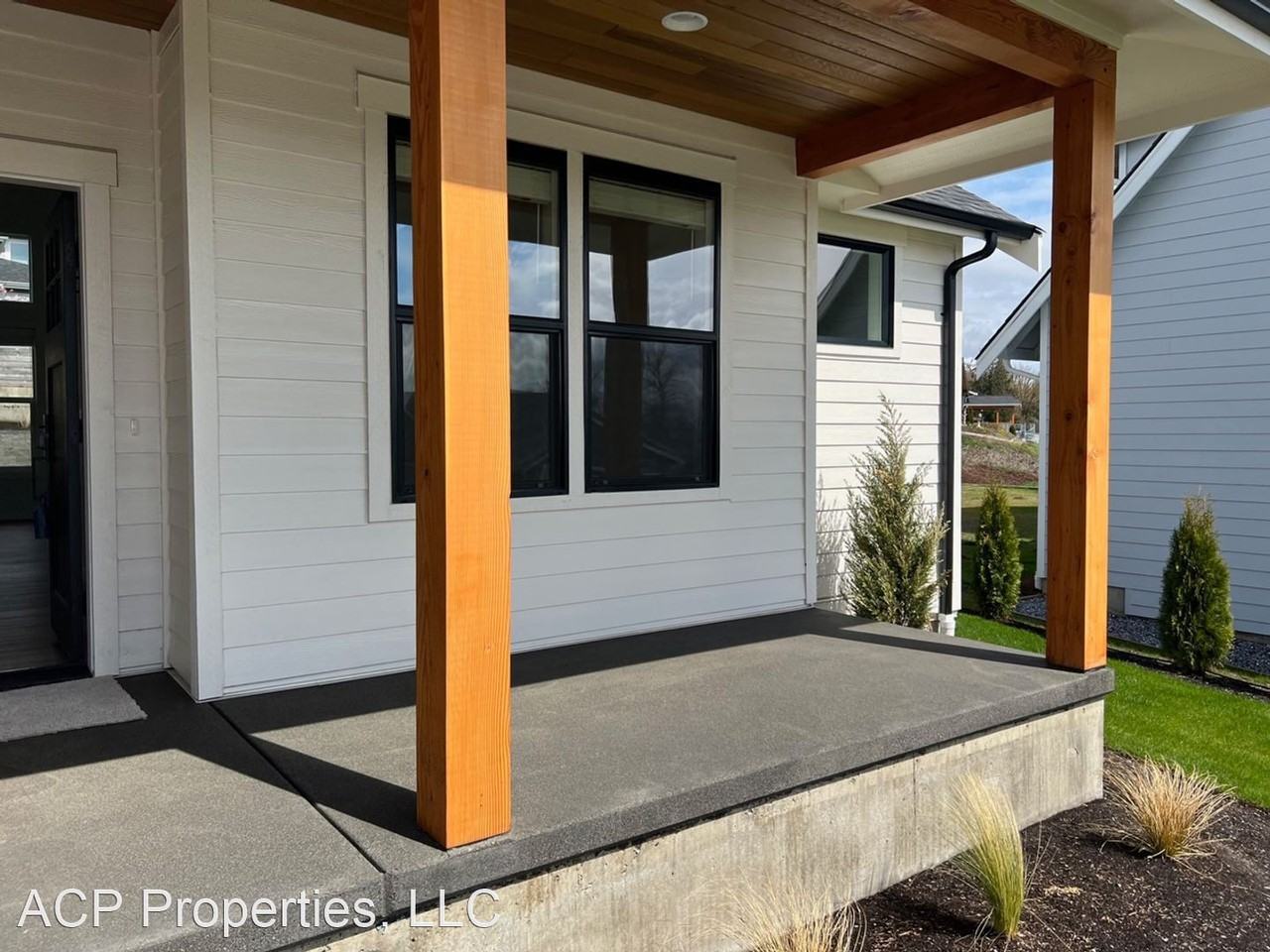 2170 Lagerwey Cir - Photo 3 of 50