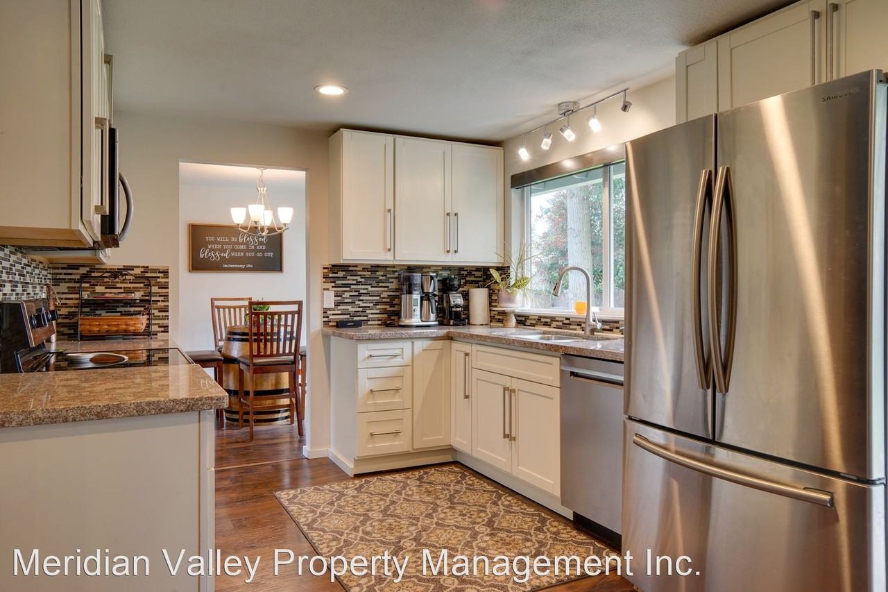 3315 S 253rd St - Photo 2 of 23