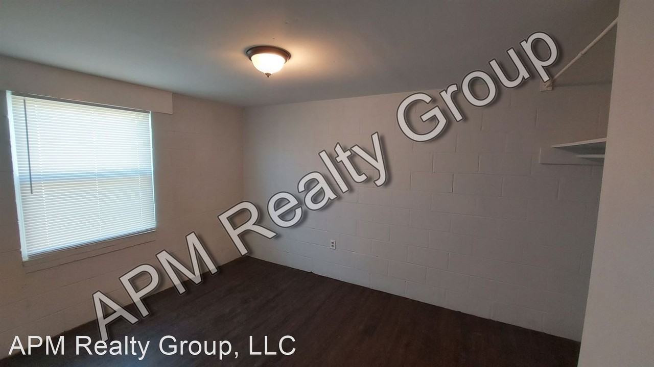 3064A Beaumont St - Photo 2 of 6
