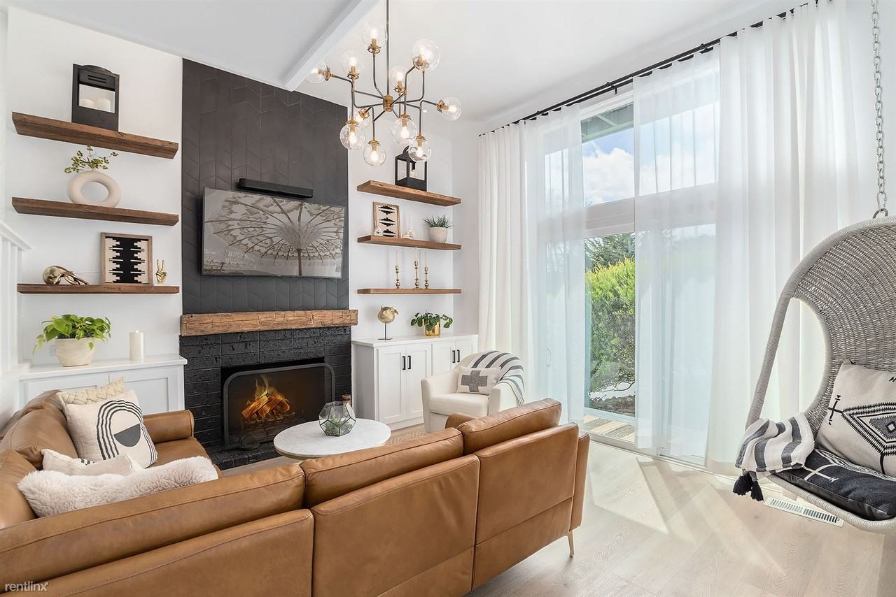 37 La Playa St - Photo 2 of 18