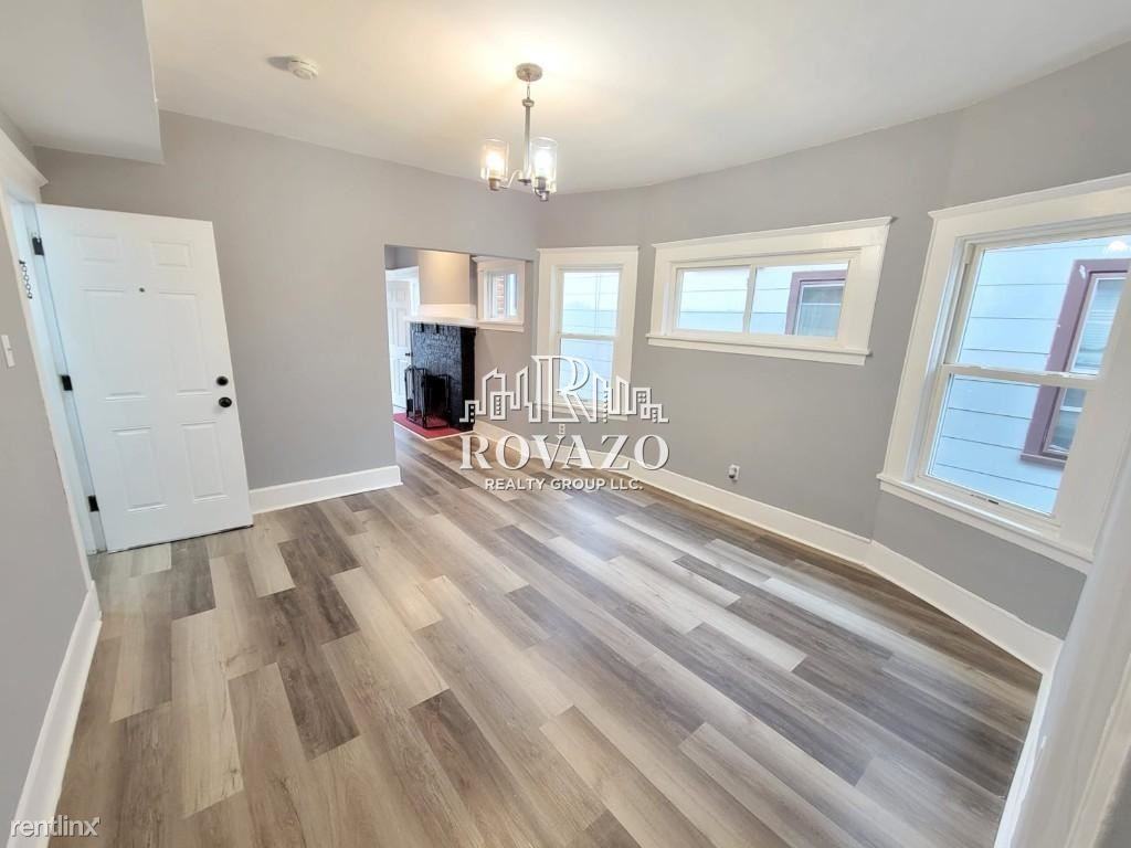 189 N Munn Ave - Photo 3 of 15