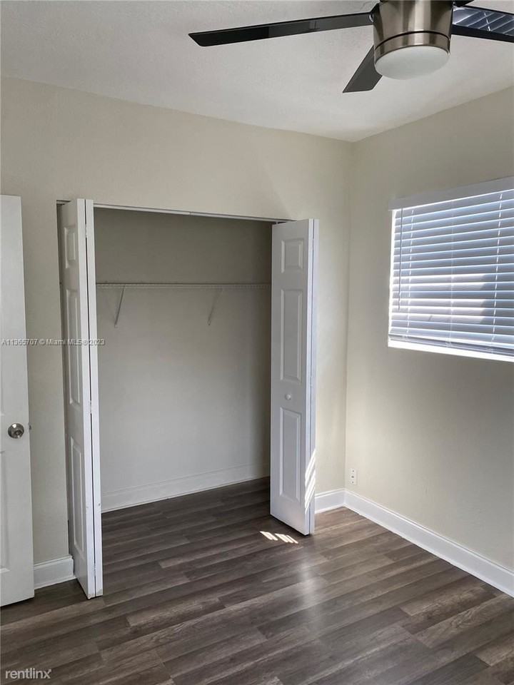 445 Nw 29th Ter #0 - Photo 3 of 11