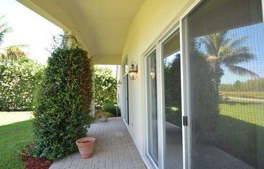 8198 Spyglass Dr - Photo 3 of 6