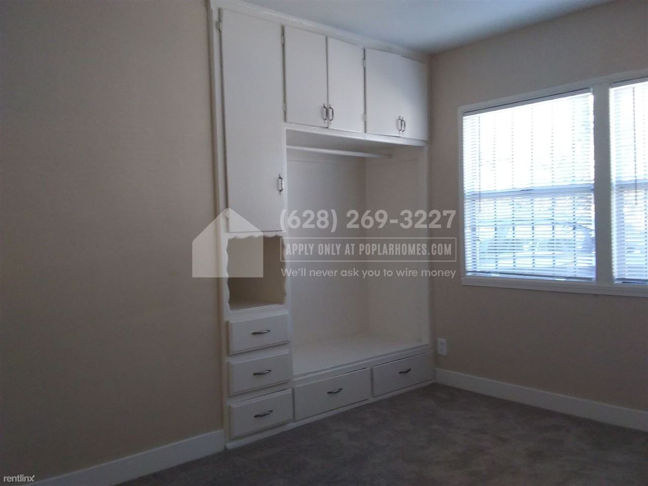 1451 W Summit St - Photo 3 of 6