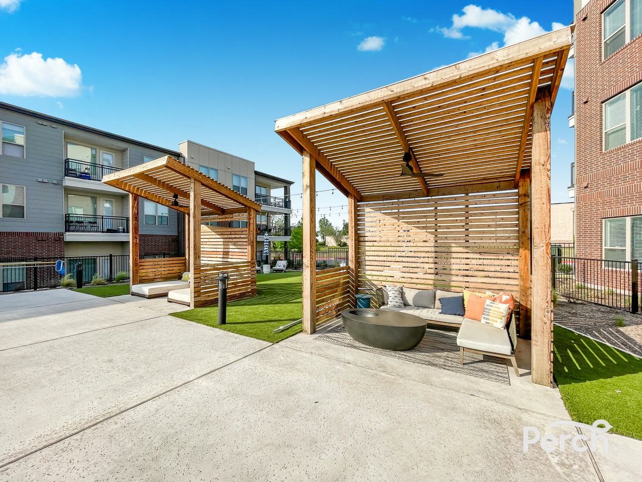 2670 S  A W GRIMES BLVD - Photo 3 of 38