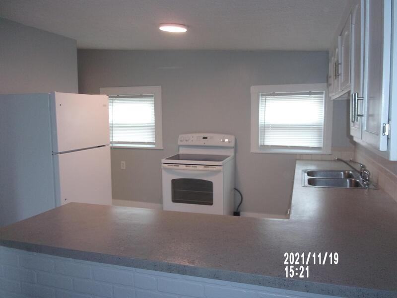 3624 Sanford Ave - Photo 2 of 10