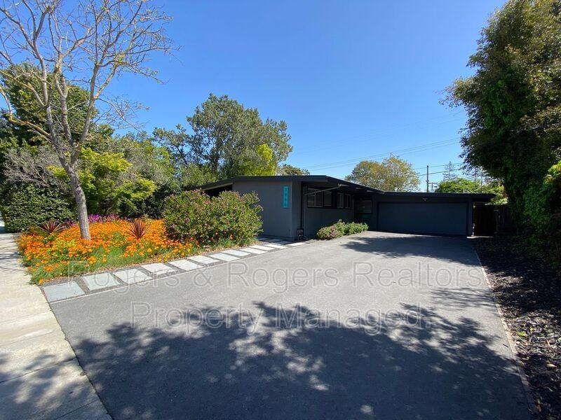 3966 Duncan Pl - Photo 3 of 18