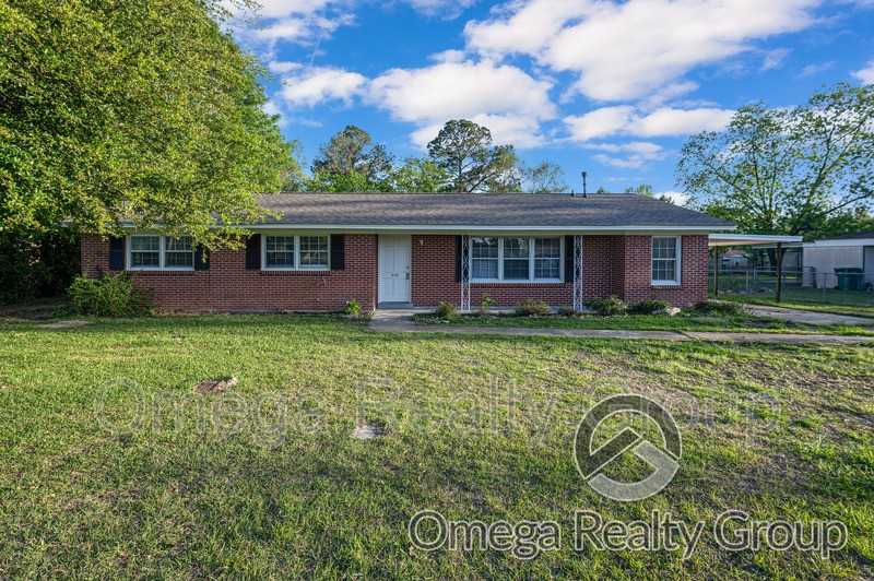 5120 Sycamore Dr - Photo 2 of 41