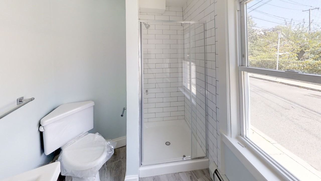836 Canterbury St #1L - Photo 4 of 6