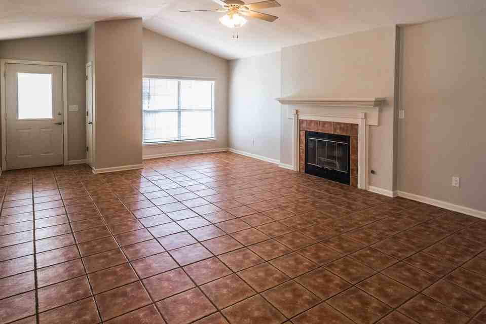 52 Rue D Honfleur - Photo 2 of 21