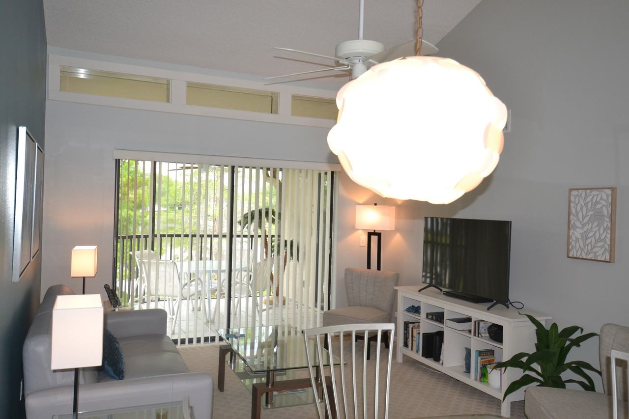 284 Woodlake Wynde - Photo 3 of 50