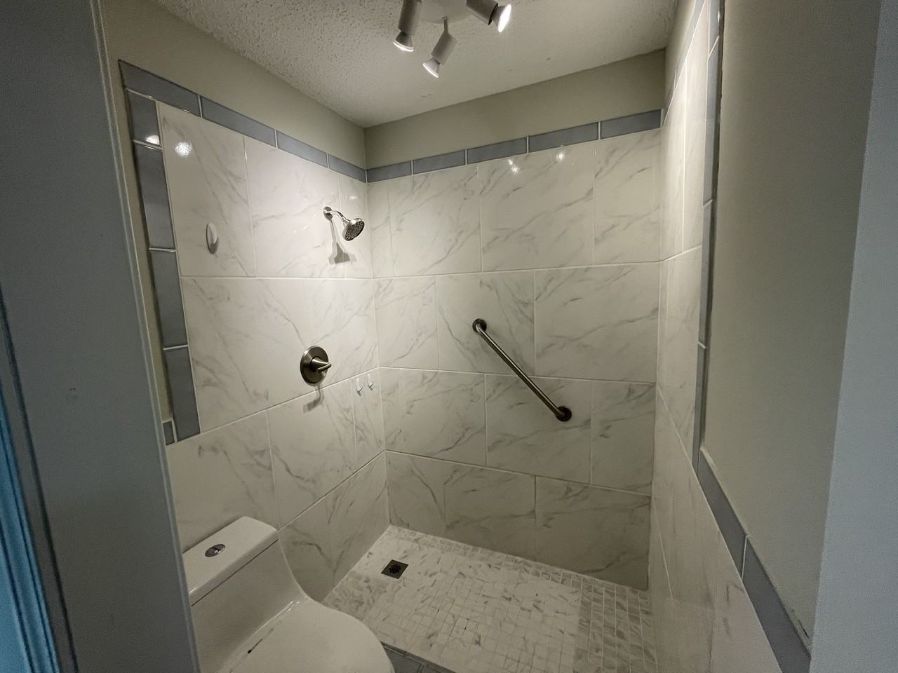 3695 Morningrise Cv - Photo 2 of 8