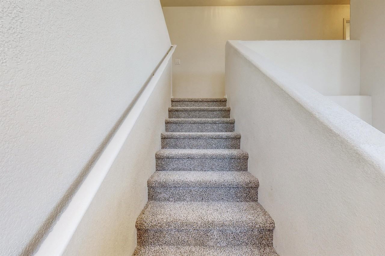 6512 Los Pueblos Pl Nw #1 - Photo 4 of 35