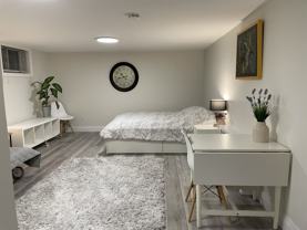 584 Davenport Rd - Photo 1 of 1