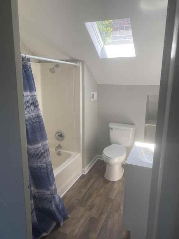 105 Hill St - Photo 3 of 8