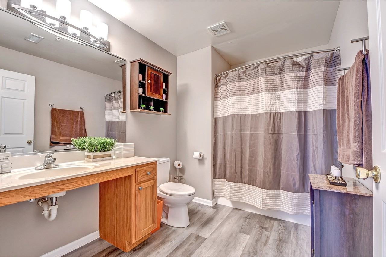 Orchard Park - Photo 6 of 15