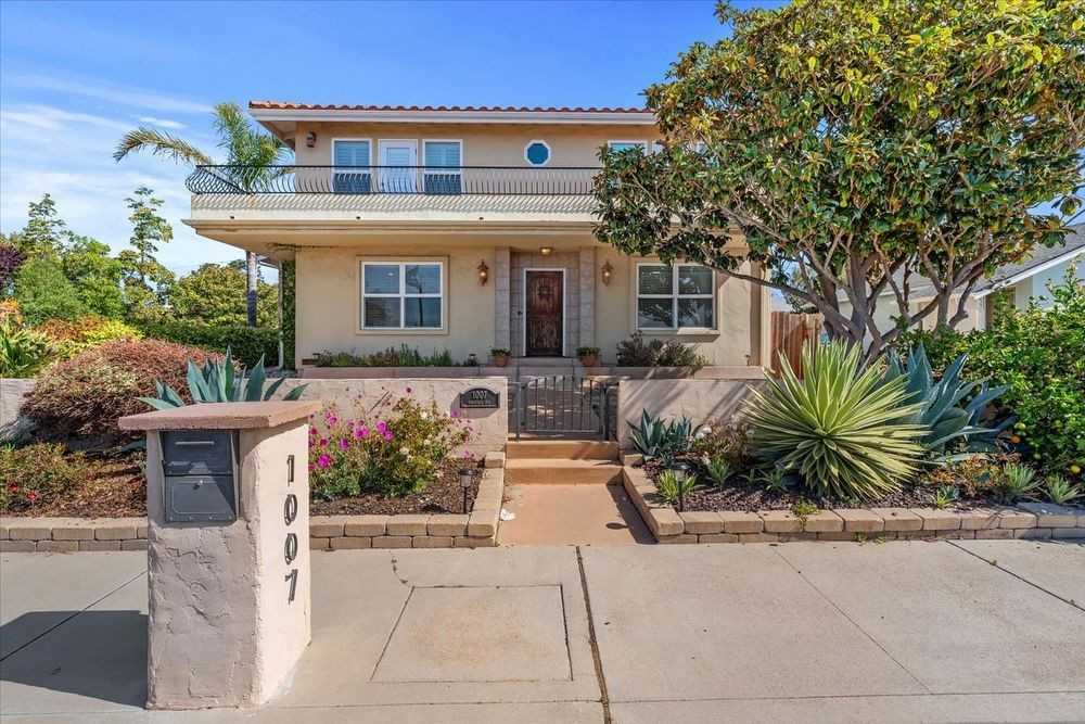 1007 Saratoga Ave - Photo 2 of 33