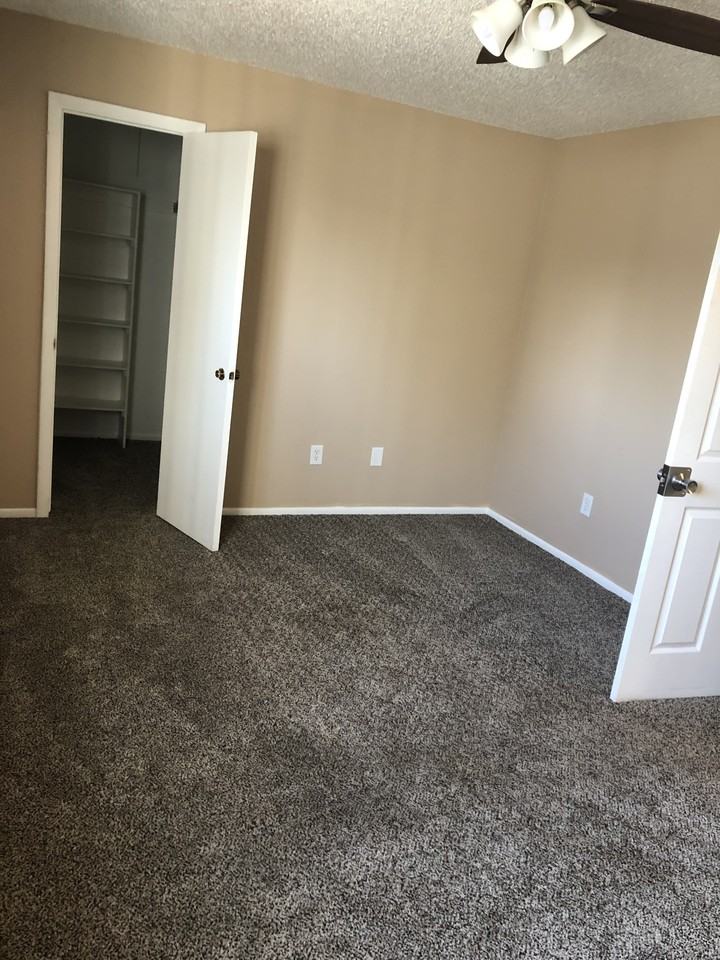 2215 E Geddes Ave #M - Photo 3 of 6