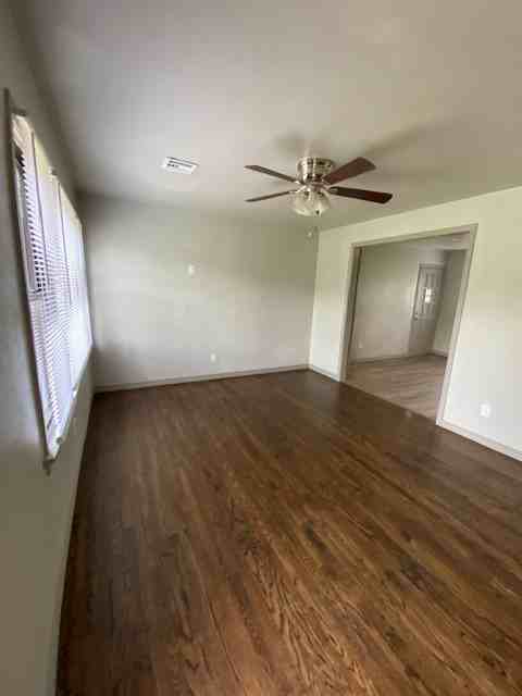 4013 Se 26th St #1 - Photo 4 of 15