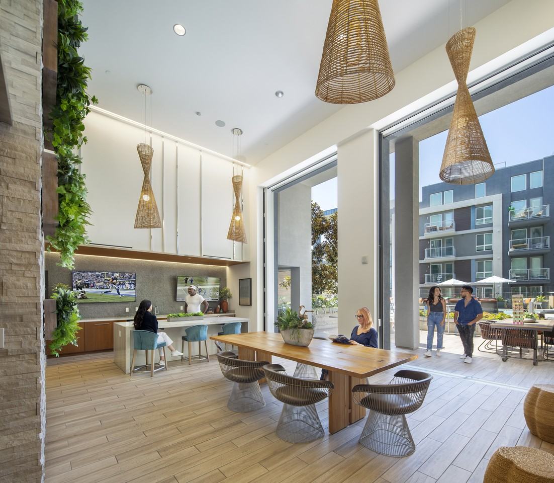 The Q Playa - Photo 4 of 42