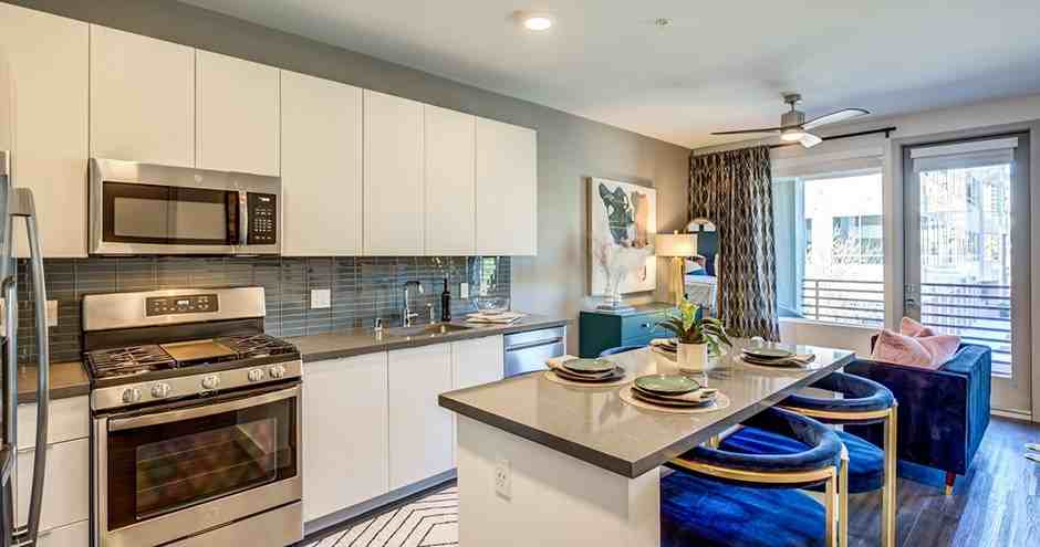 High Line at Hughes Center Apartments 3776 Howard Hughes Pkwy