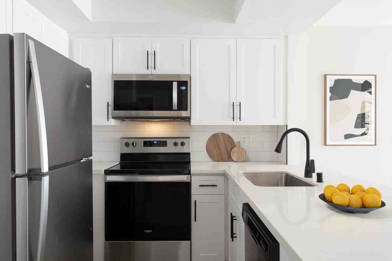 Promenade Terrace - Photo 4 of 34