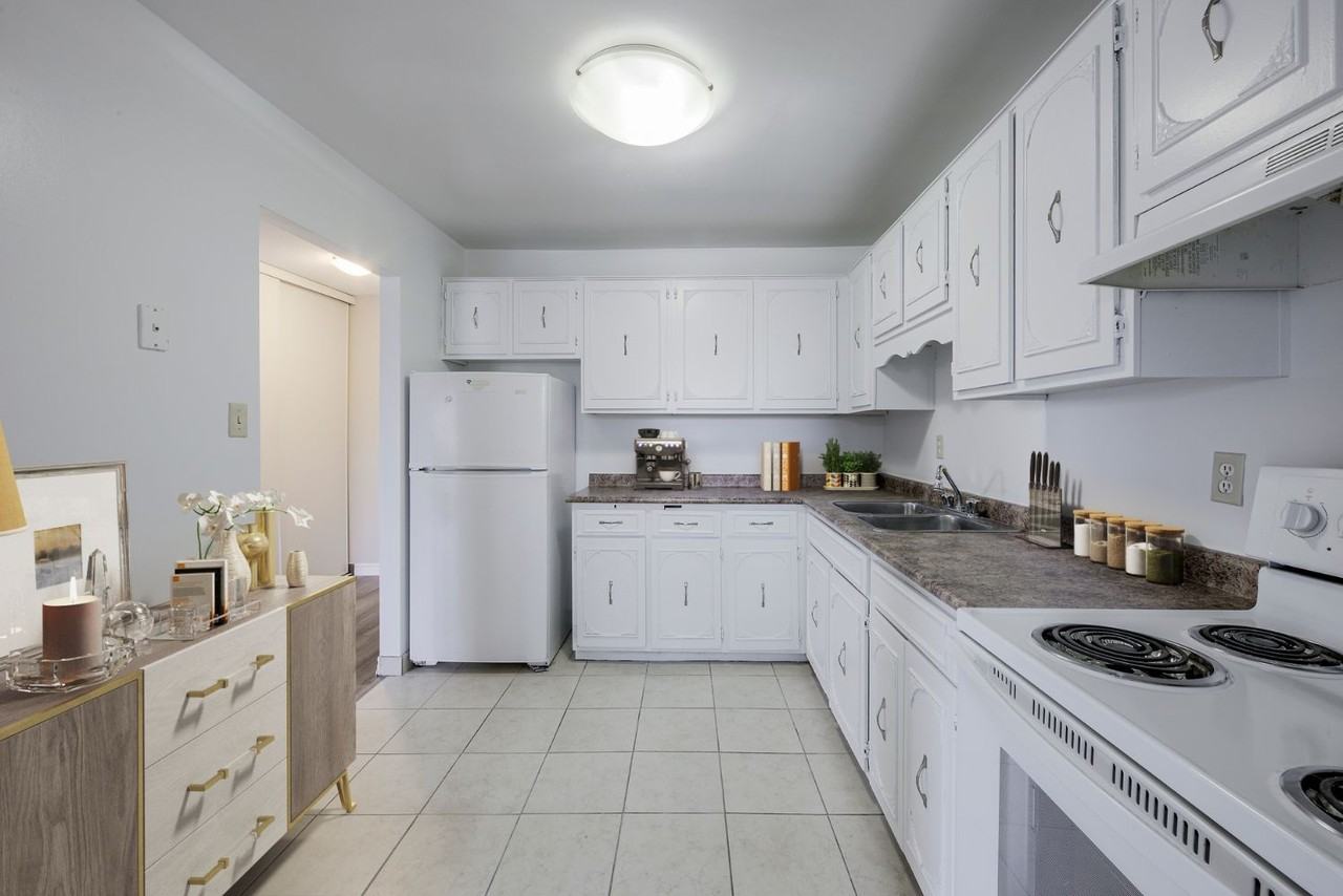 520 Parkside Drive Apartments 520 Parkside Dr, Waterloo, ON N2L 5E3