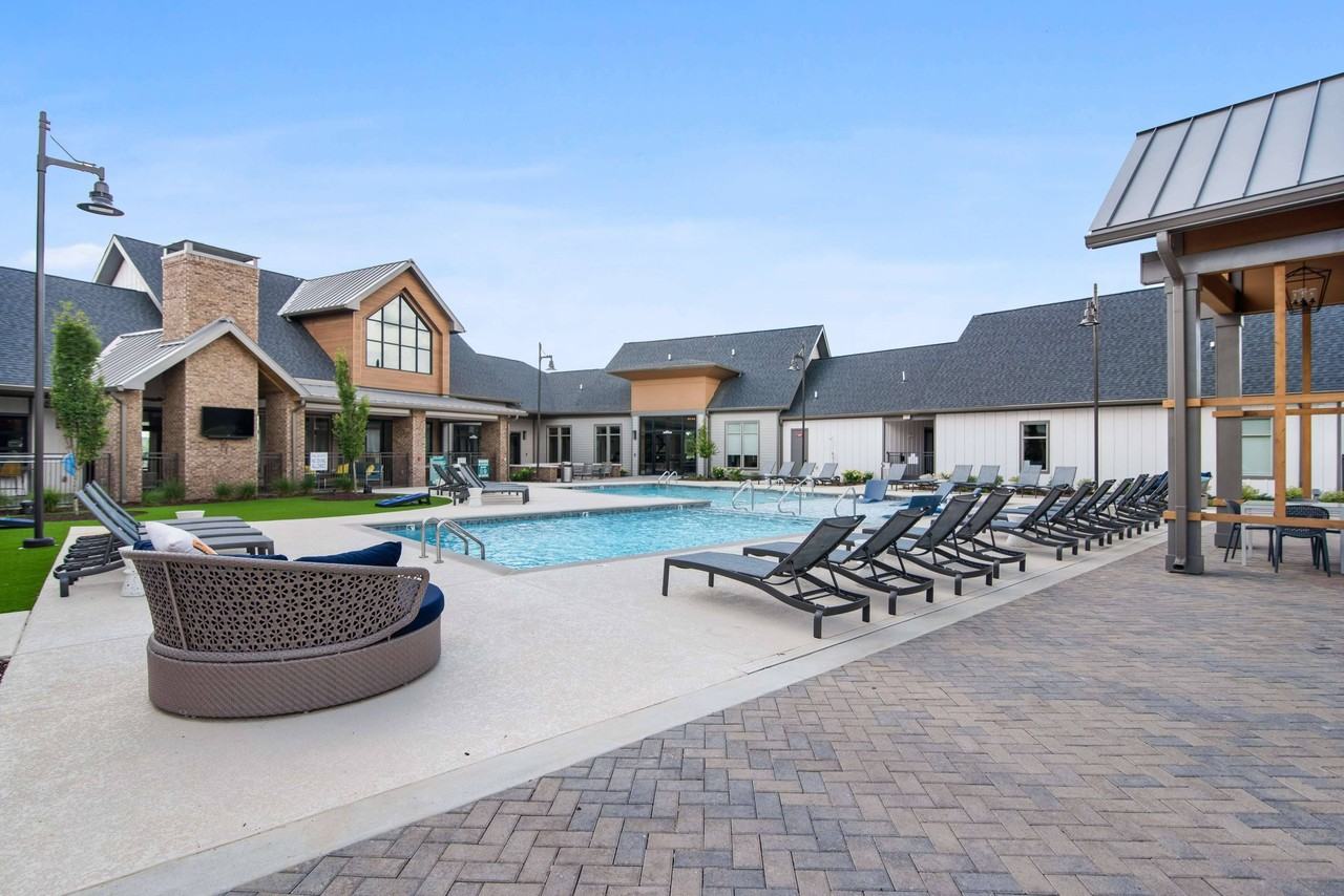 The Sound at Pennington Bend Apartments 330 Pennington Centre Blvd