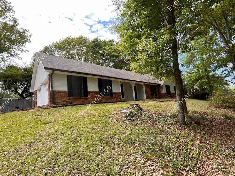 703 Parker Dr - Photo 2 of 29