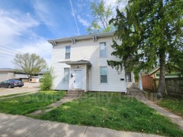 featured image of 620 College Ave