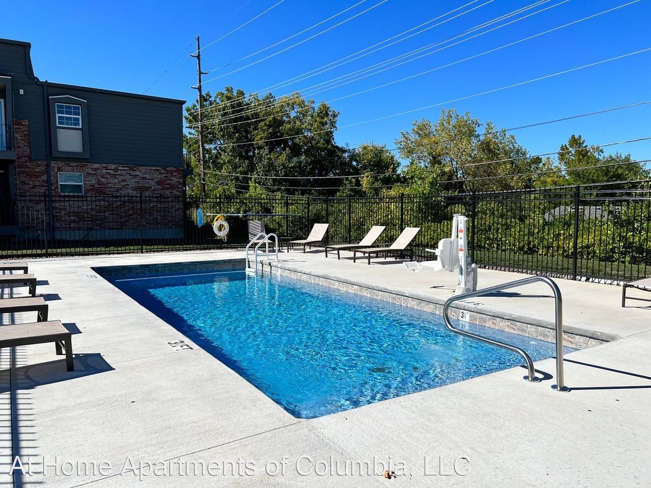 2901, 2905, 2911, 2917 Rollins Rd - Photo 2 of 5