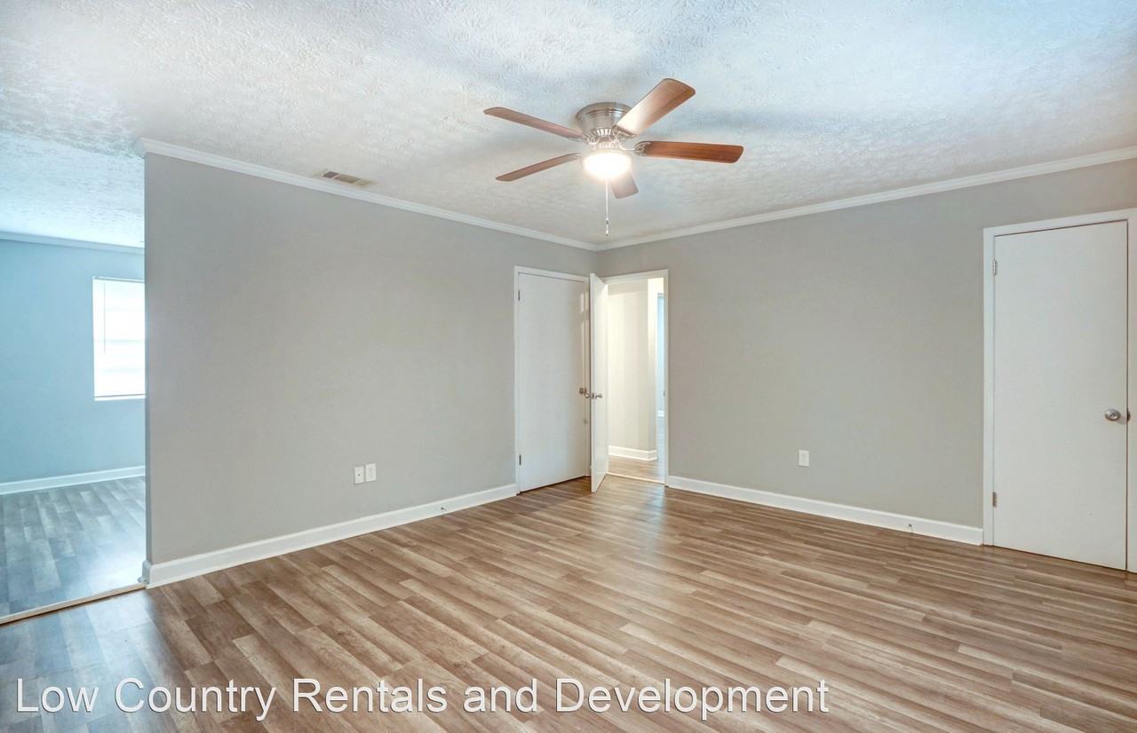 1205 E 37th St - Photo 2 of 13