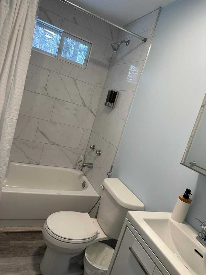 971 Gilmore Avenue - Photo 2 of 5