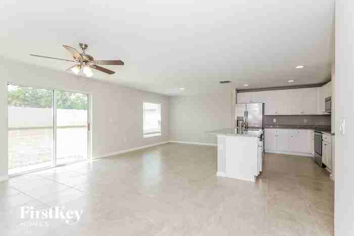 148 Southern Breeze Loop - Photo 3 of 15