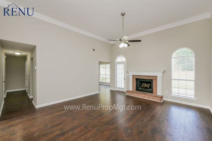 52 Mosswood Ct - Photo 3 of 17